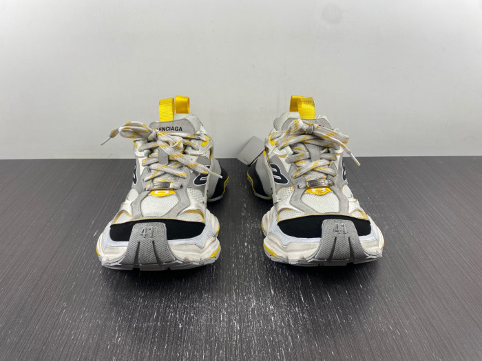 BALCIA RUNNER SNEAKER