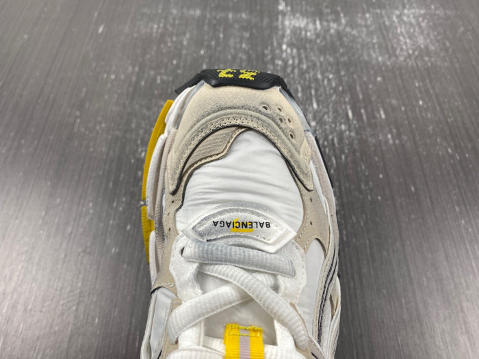 BALCIA RUNNER SNEAKER