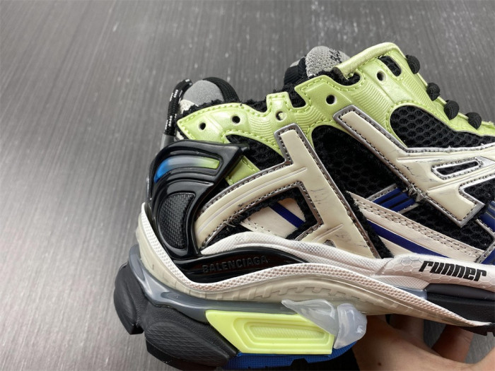BALCIA RUNNER SNEAKER