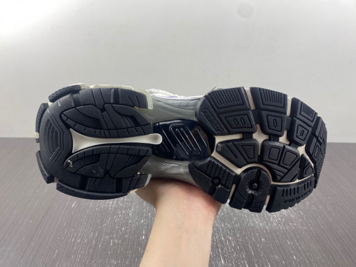 BALCIA RUNNER SNEAKER