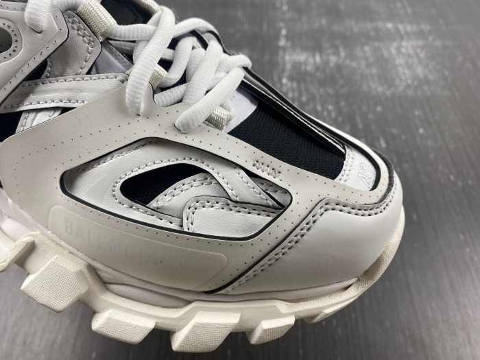 BALCIA Track SNEAKER