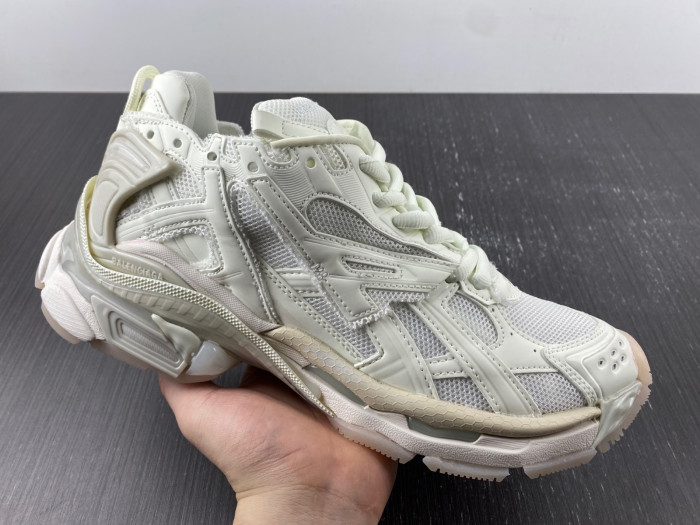 BALCIA RUNNER SNEAKER