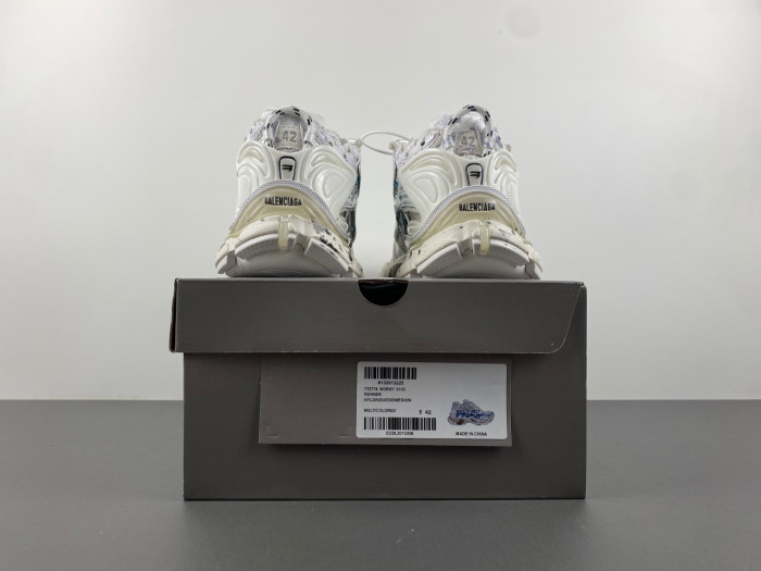 BALCIA RUNNER SNEAKER