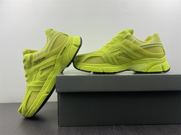 BALCIA PHANTOM SNEAKER
