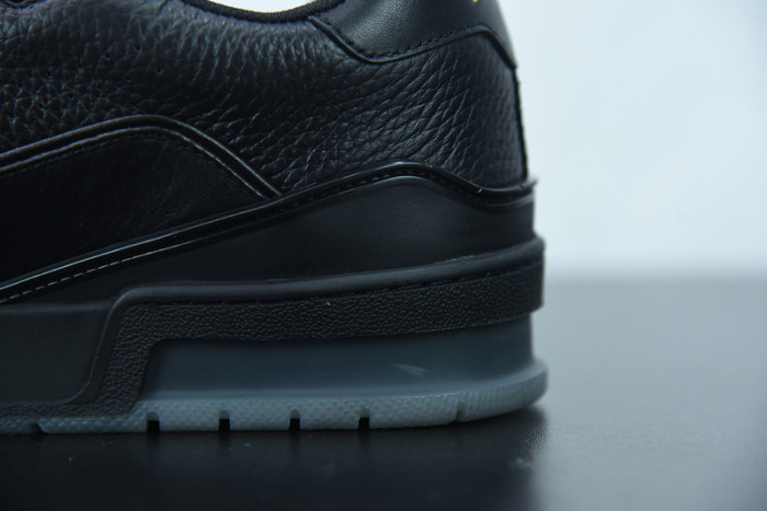 LUSV SNEAKERS