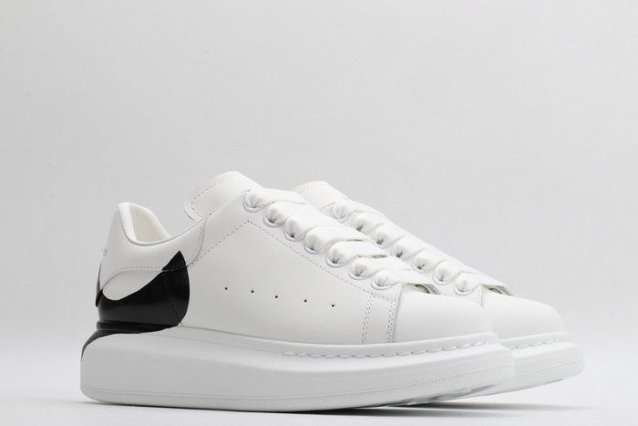 ALEXMQ Sneakers