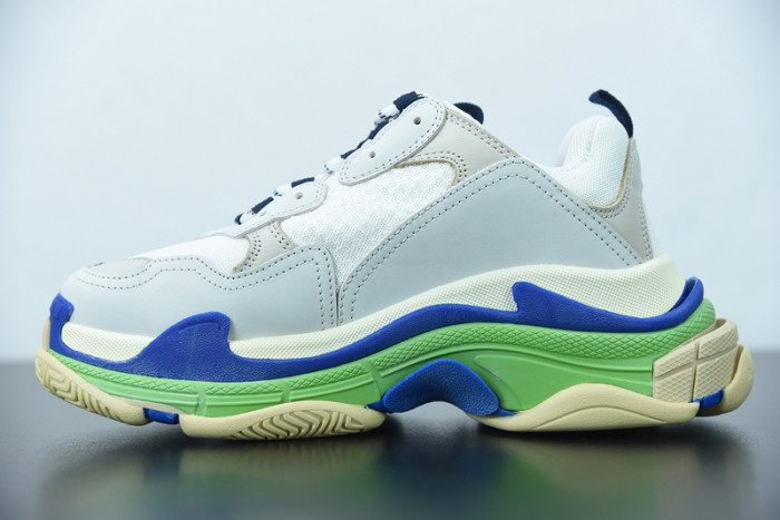 BALCIA Triple S Sneaker