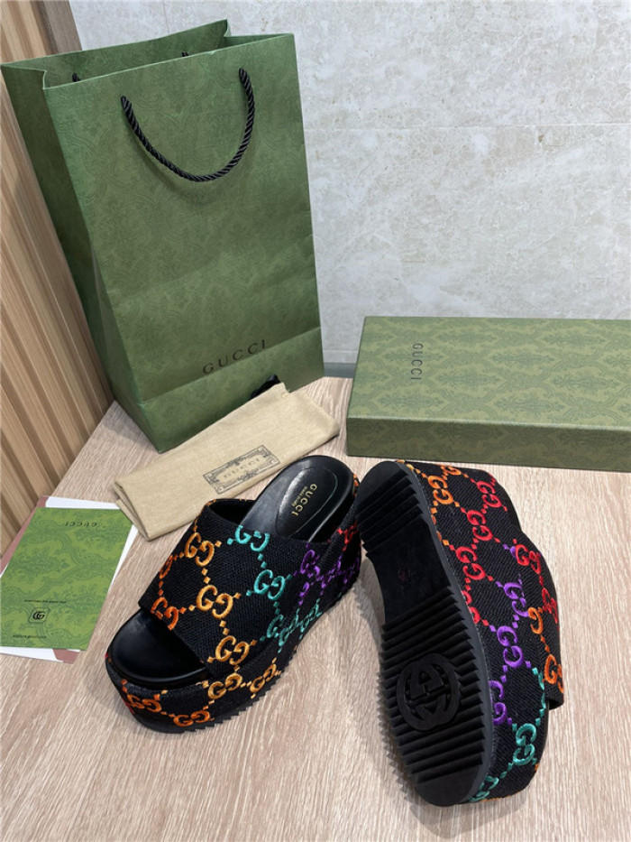 GCI GG Slide Sandal