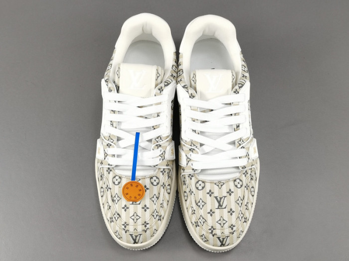 LUSV SNEAKERS