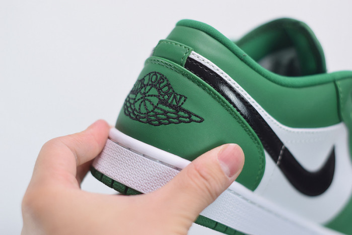 Air Jordan 1 Low 