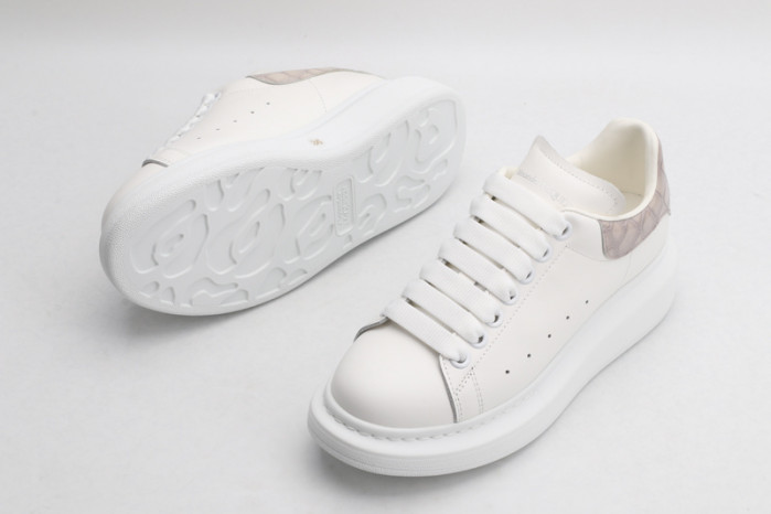 ALEXMQ Sneakers