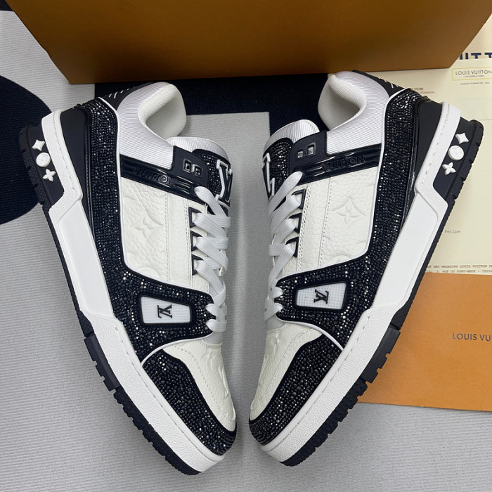LUSV SNEAKERS