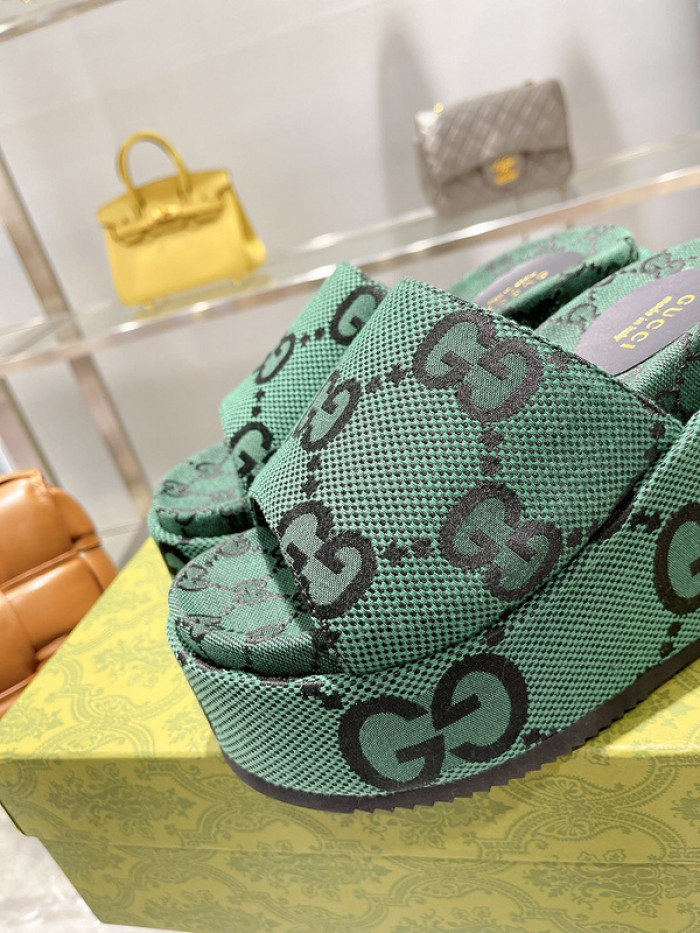 GCI GG Slide Sandal