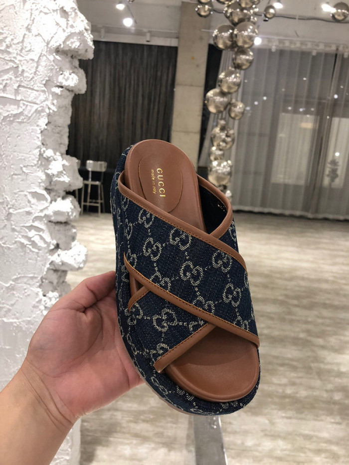 GCI GG Slide Sandal