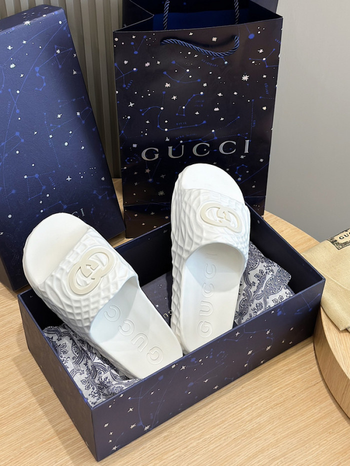 GCI GG Slide Sandal