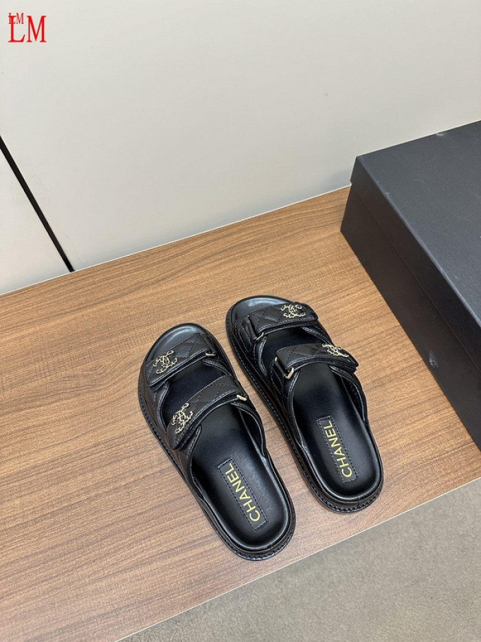CN Slide Sandal