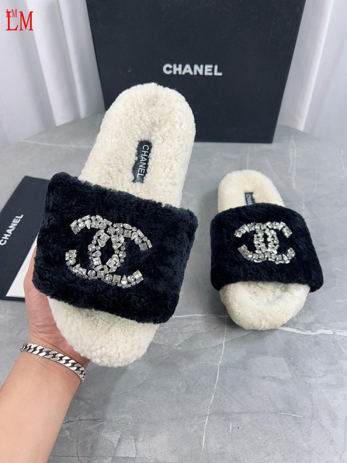 CN Slide Sandal