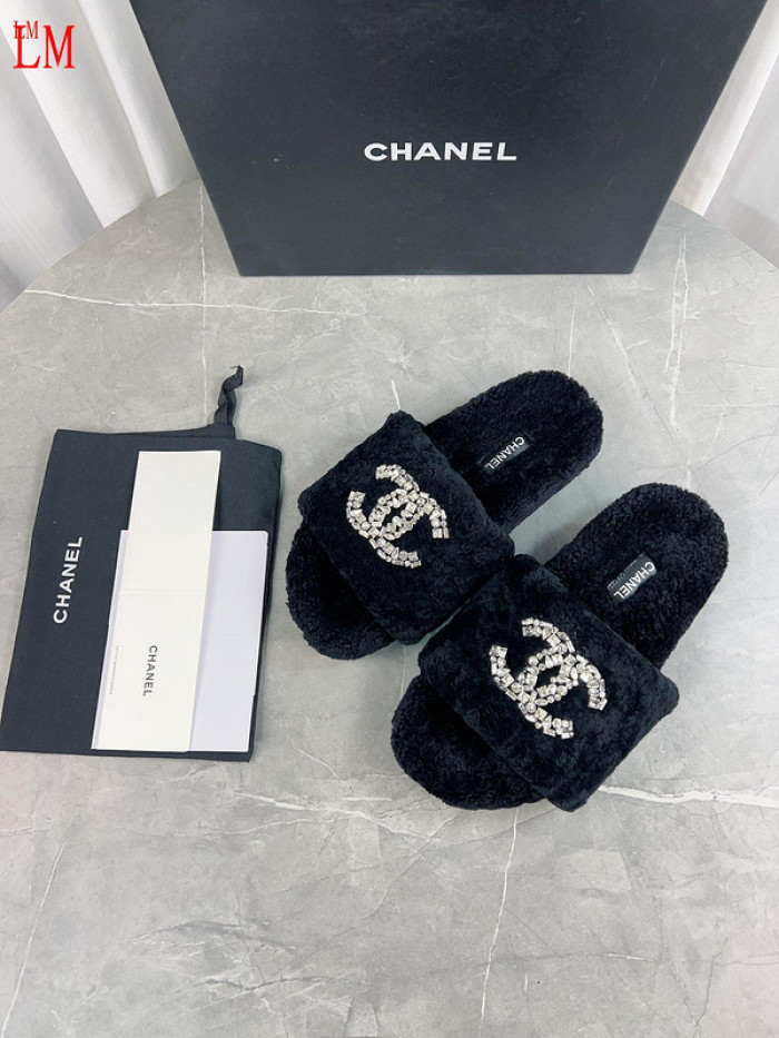 CN Slide Sandal