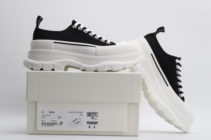 ALEXMQ Sneakers