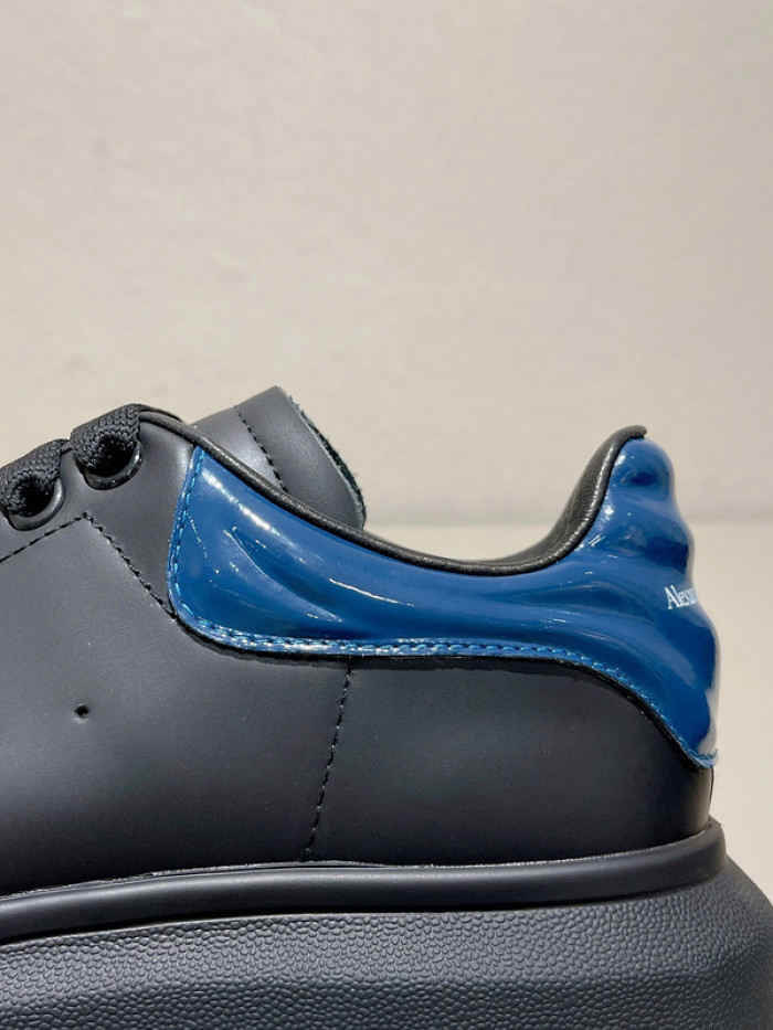 ALEXMQ Sneakers
