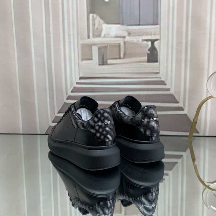 ALEXMQ Sneakers