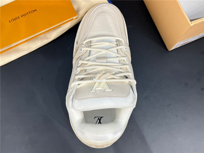 LUSV SNEAKERS