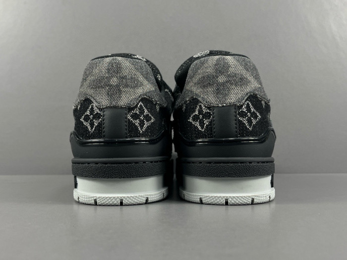 LUSV SNEAKERS