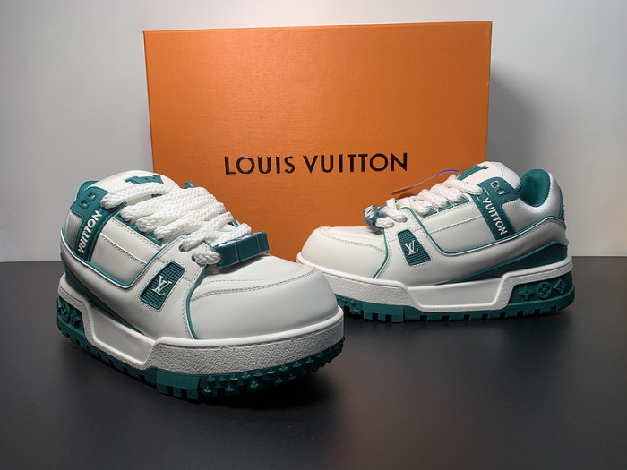 LUSV SNEAKERS
