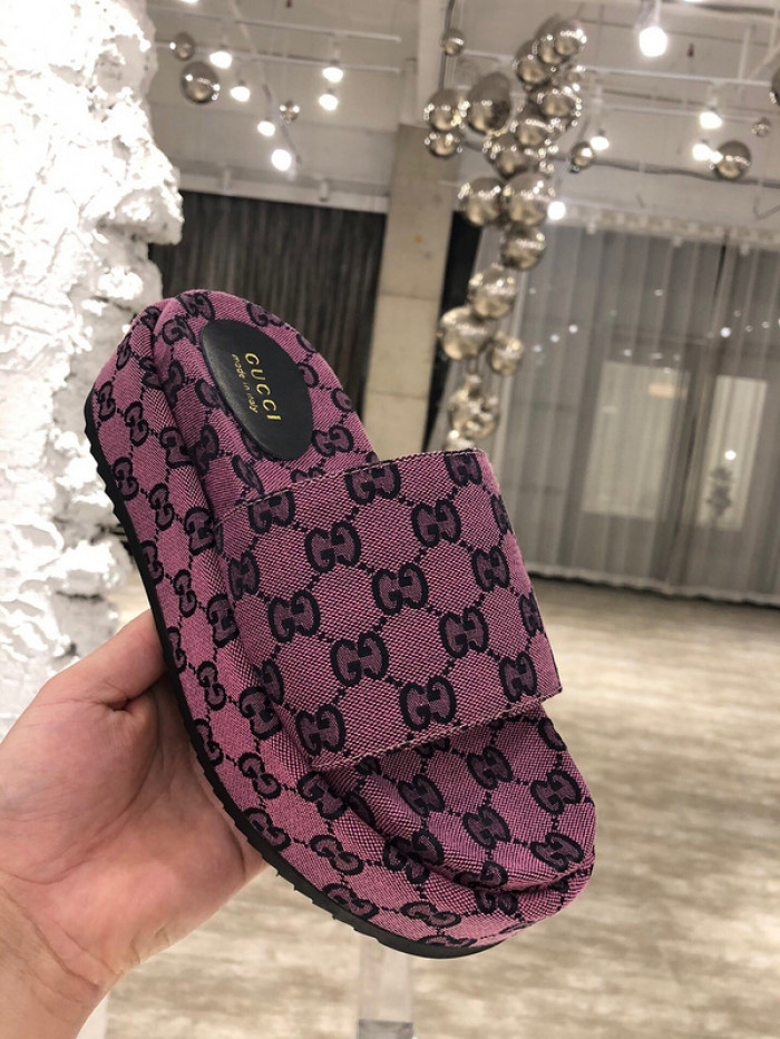 GCI GG Slide Sandal