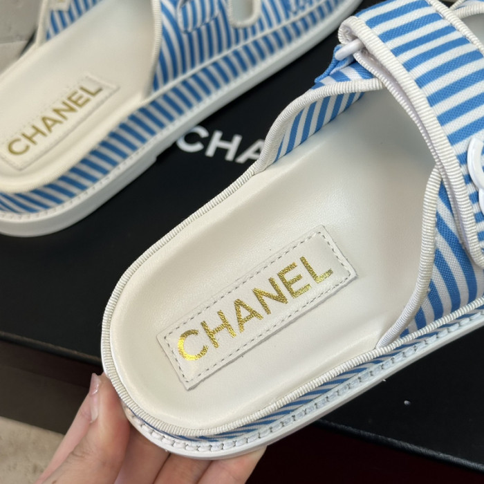 CN Slide Sandal