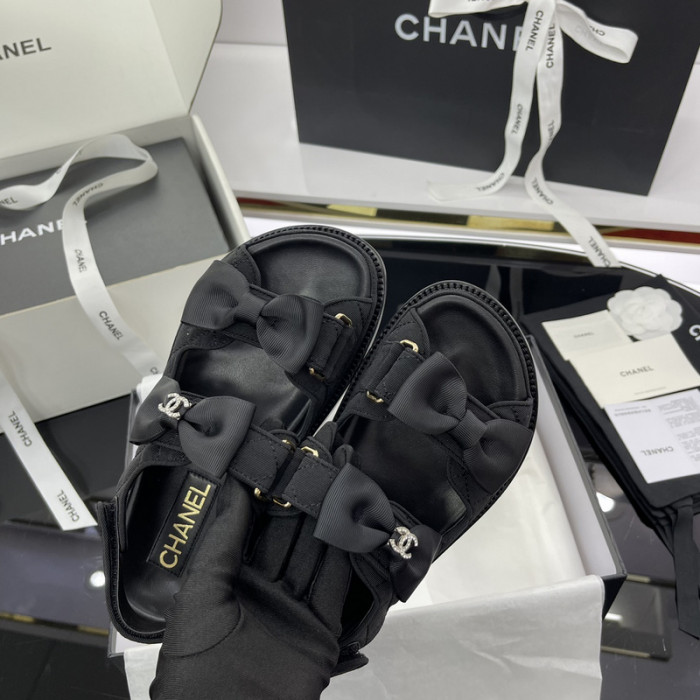 CN Slide Sandal