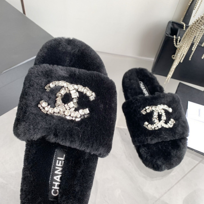 CN Slide Sandal
