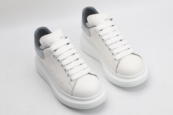 ALEXMQ Sneakers