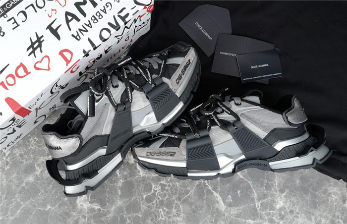 DG SNEAKER