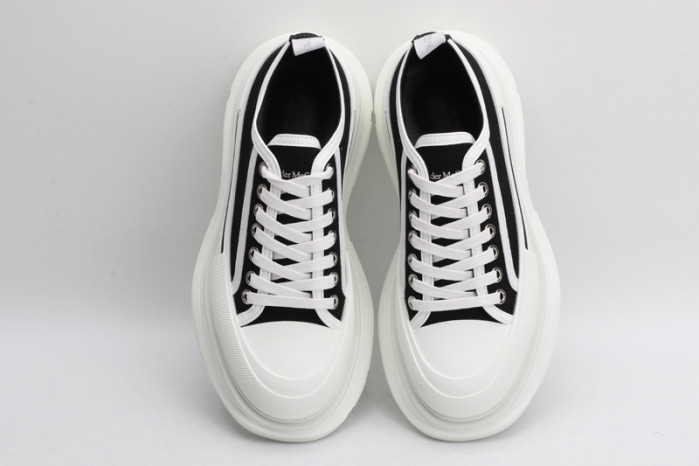 ALEXMQ Sneakers