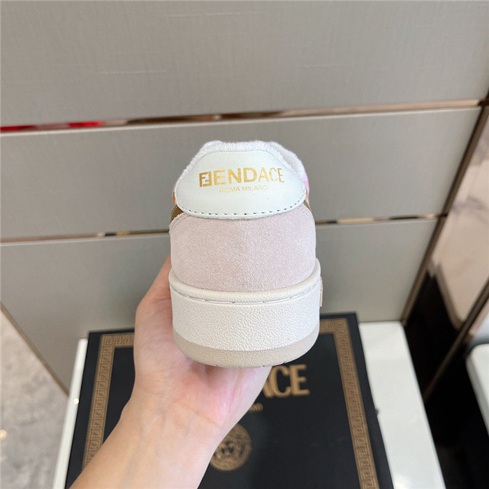 VRCE Sneaker