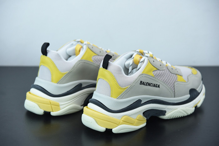 BALCIA Triple S Sneaker