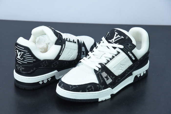 LUSV SNEAKERS