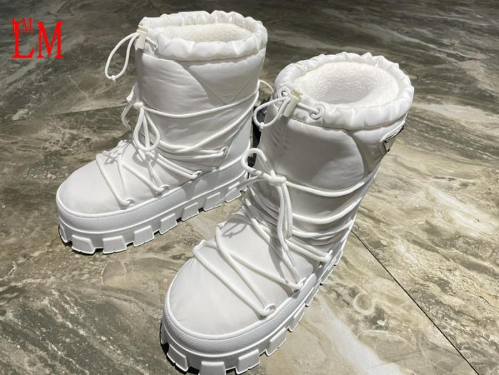 Pra*a boots