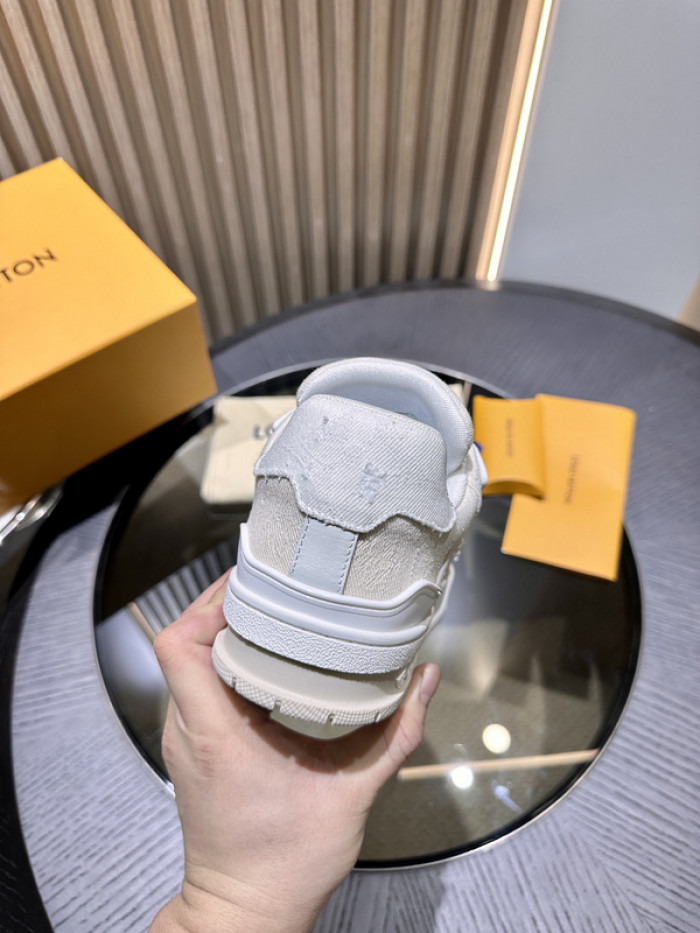 LUSV SNEAKERS