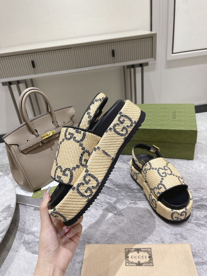 GCI GG Slide Sandal