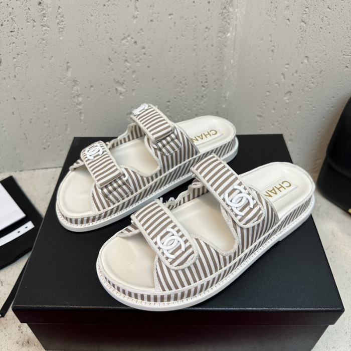 CN Slide Sandal