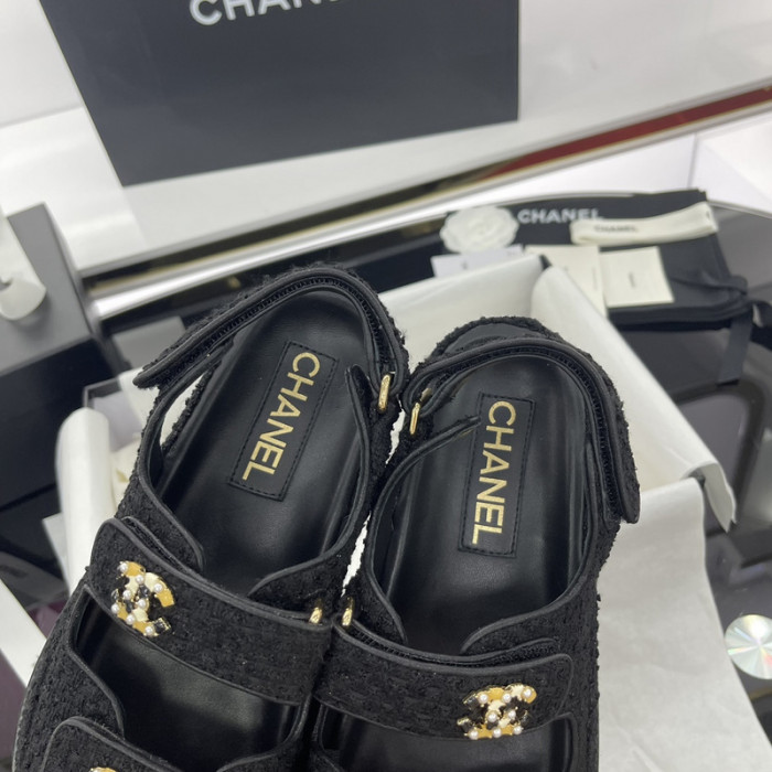 CN Slide Sandal