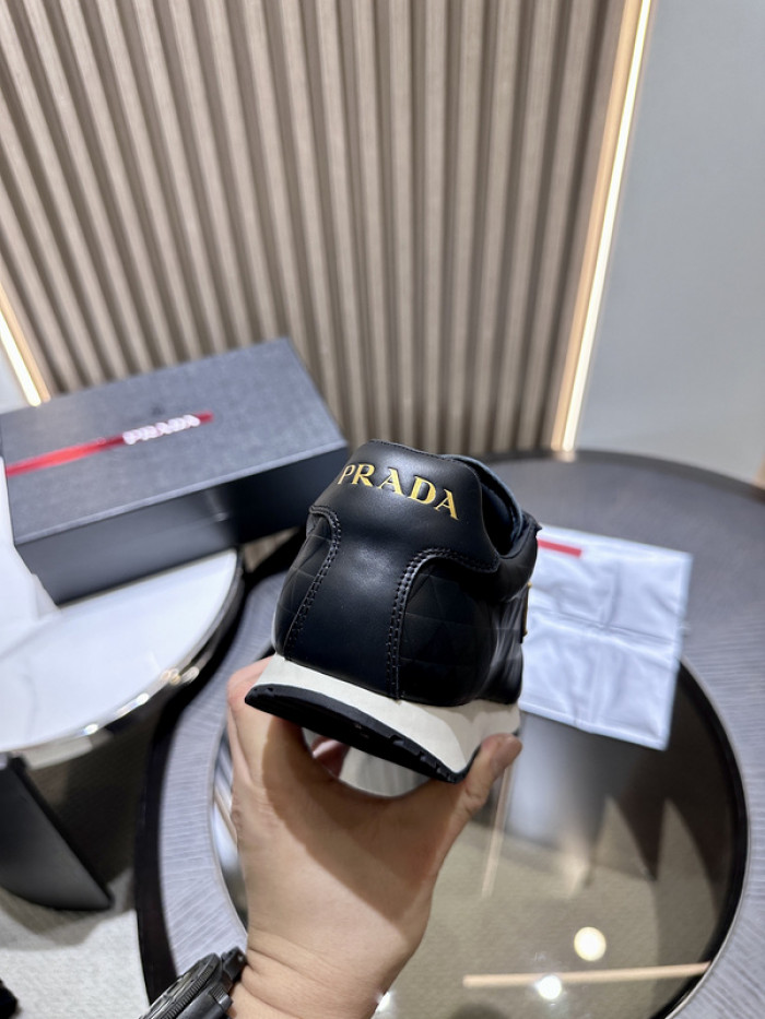 PRDA Sneaker