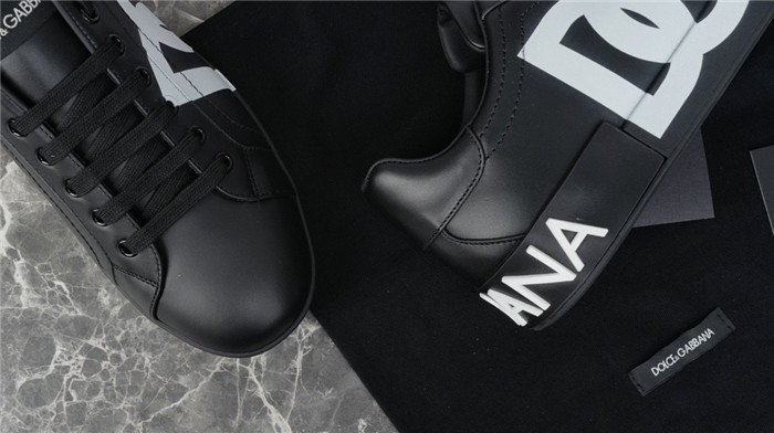 DG SNEAKER