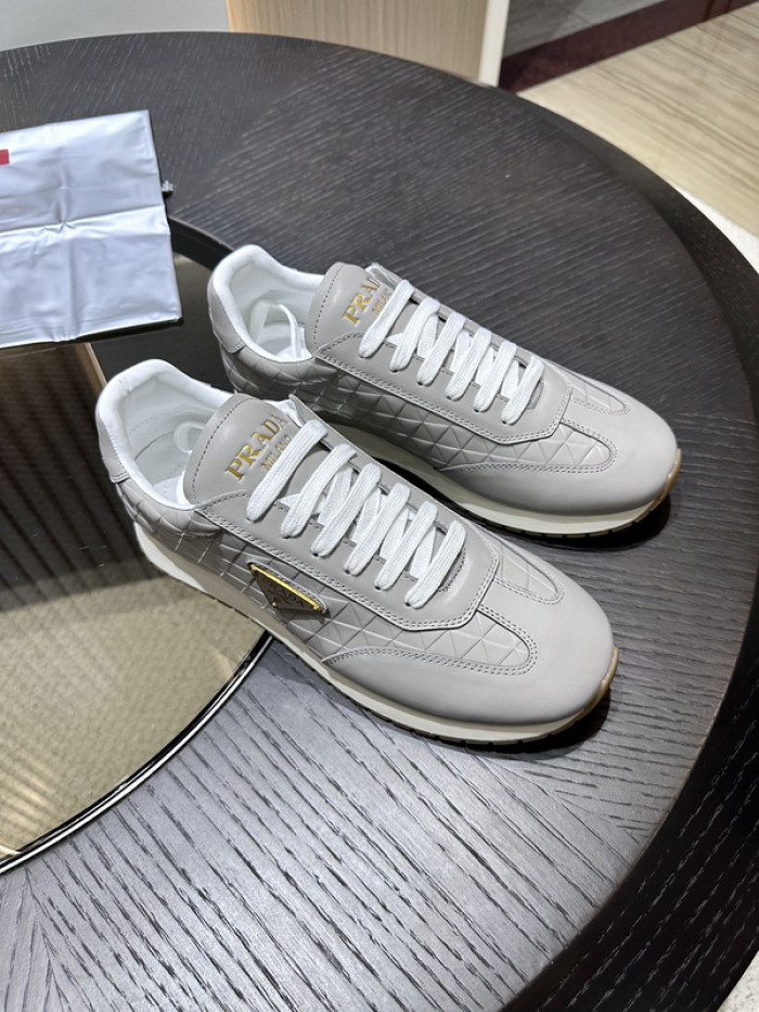 PRDA Sneaker