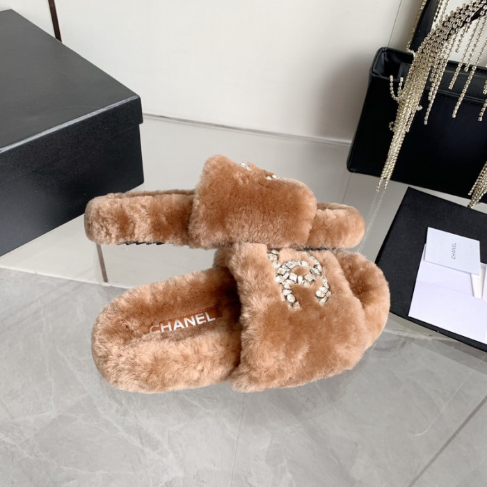 CN Slide Sandal