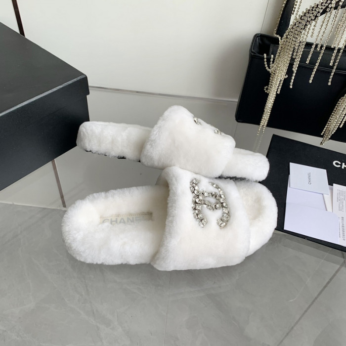 CN Slide Sandal