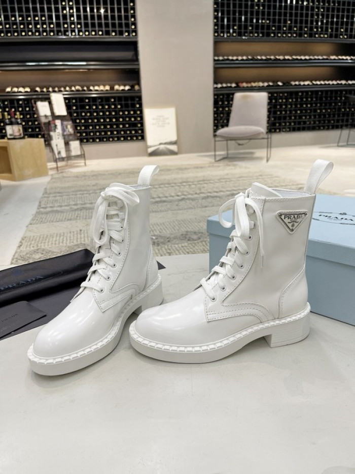 Pra*a boots