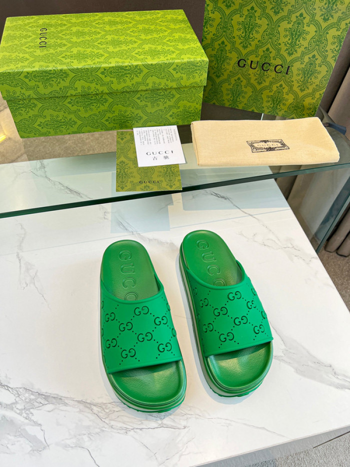 GCI GG Slide Sandal